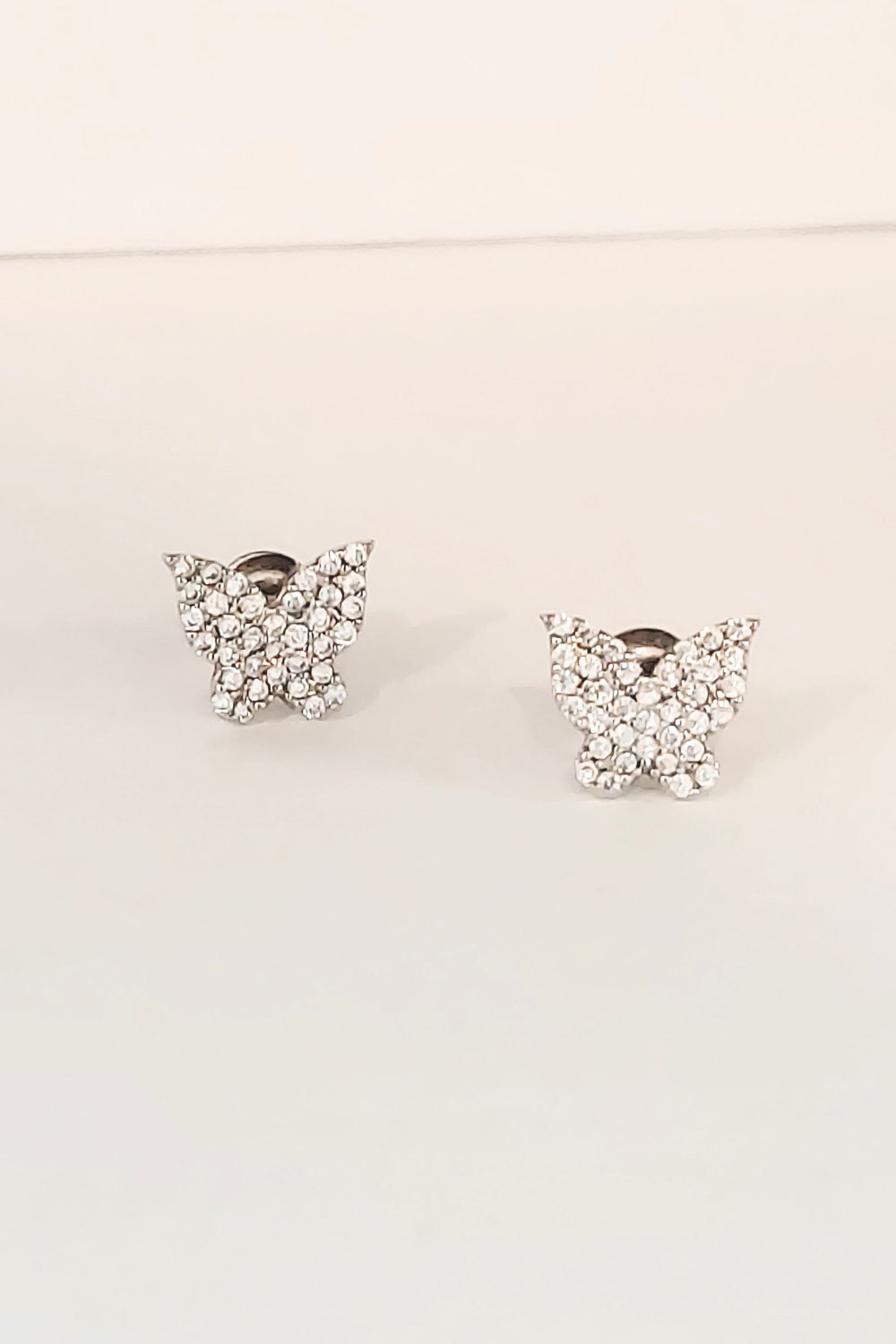 Stud Earrings- diamond diamond earrings stud earrings diamond stud earrings women jewelry silver earrings silver stud earrings